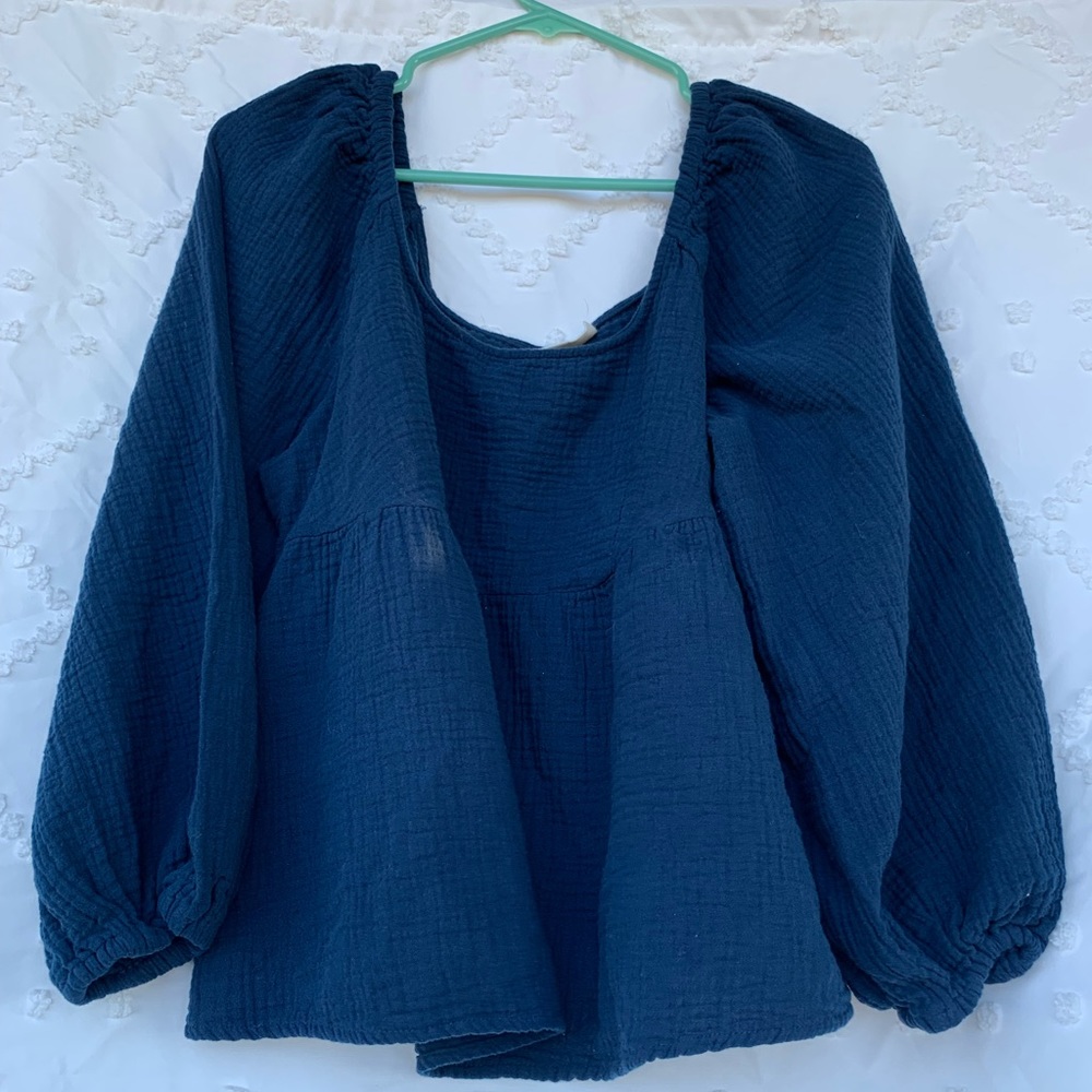 Universal Thread brand SZ M top